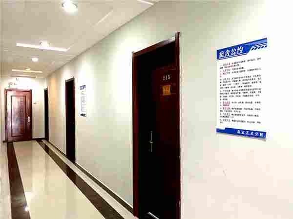 ����ˇ�g(sh��)�WУ����l��